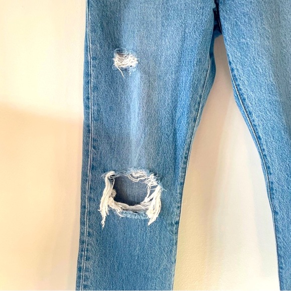 Levi’s Distressed 501 Denim Jeans - Picture 3 of 10